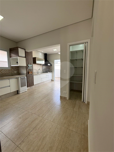 Foto REO1113655