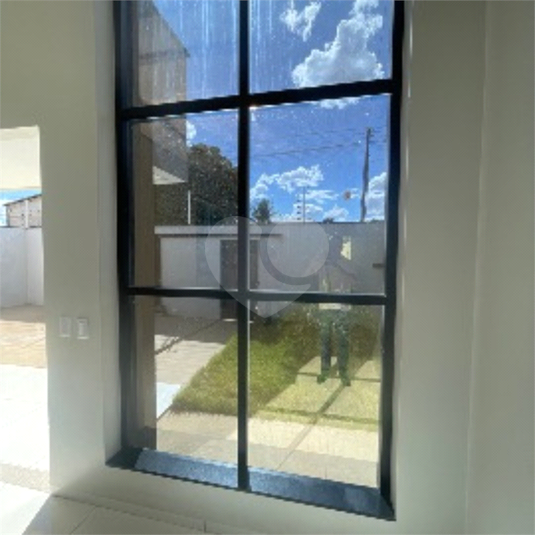 Foto REO1113658