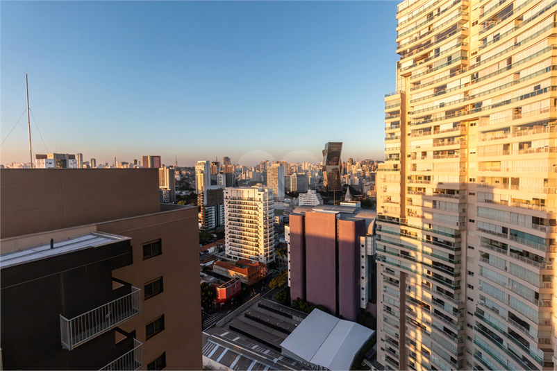 Foto REO1113661