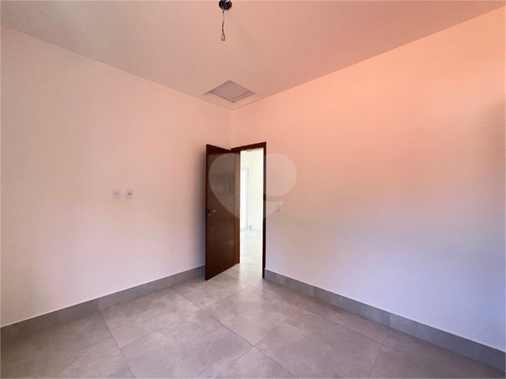 Foto REO1113680