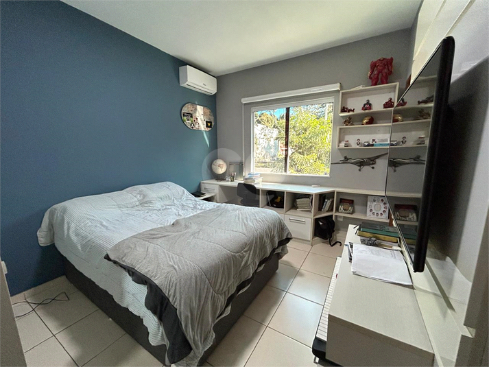 Foto REO1113681