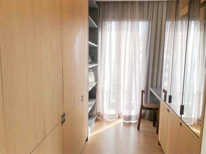 Foto REO1113688