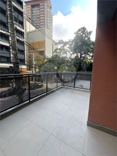 Foto REO1113700
