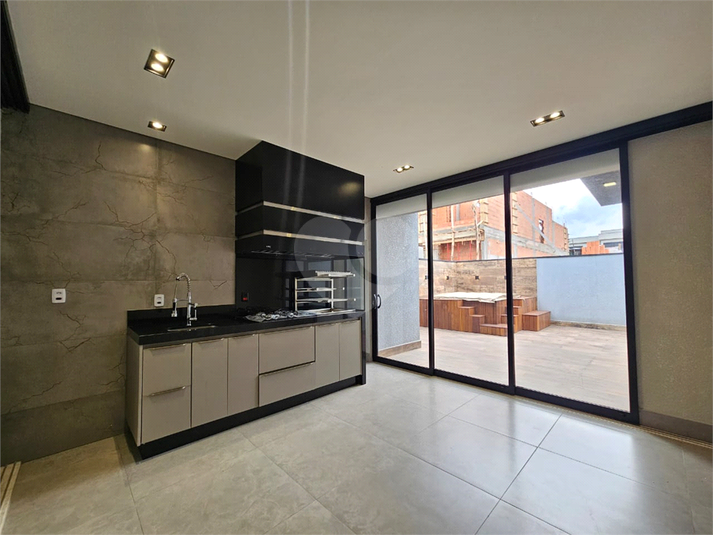 Foto REO1113739