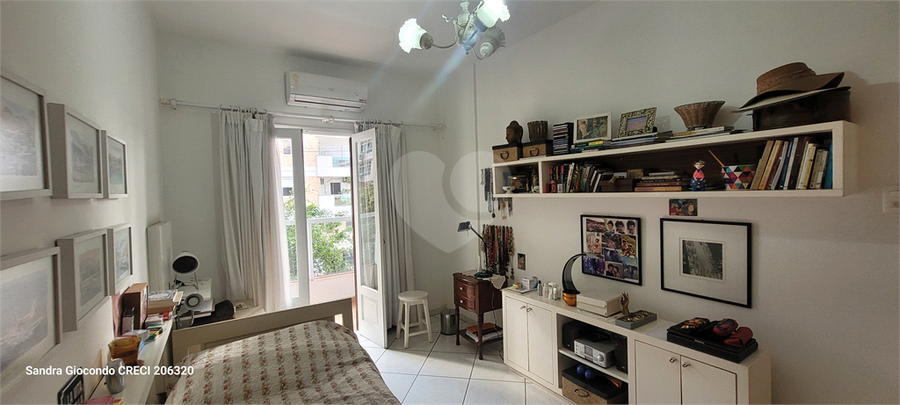 Foto REO1113744