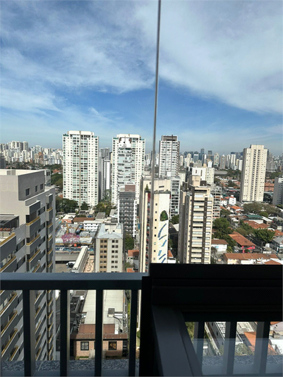 Foto REO1113764