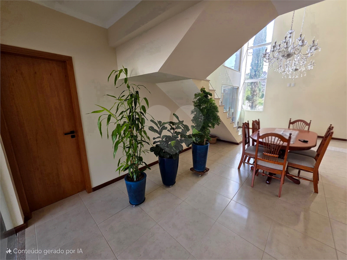 Foto REO1113781