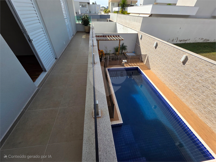 Foto REO1113781