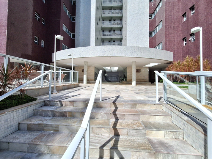 Foto REO1113790