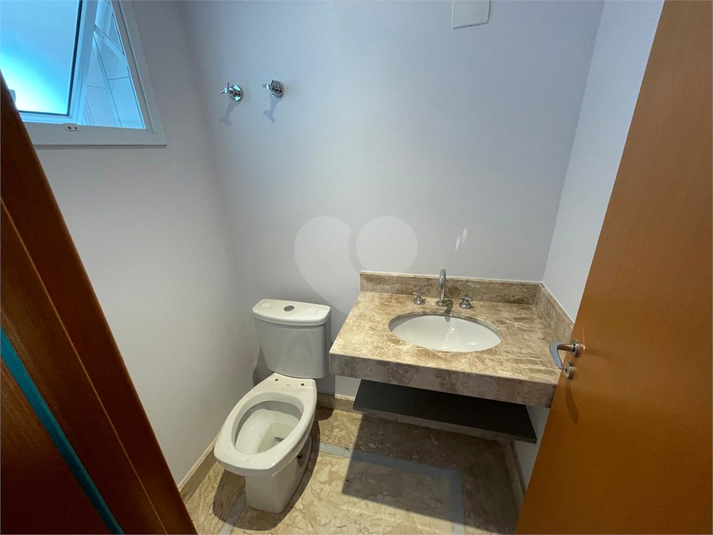 Foto REO1113791