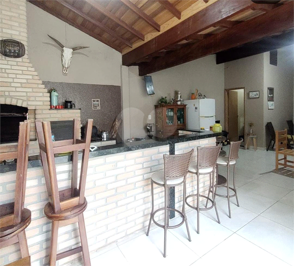 Foto REO1113801