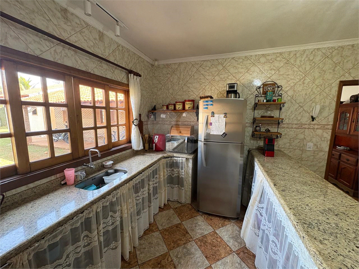 Foto REO1113802