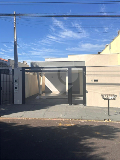 Foto REO1113804