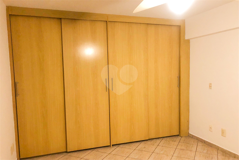 Foto REO1113816