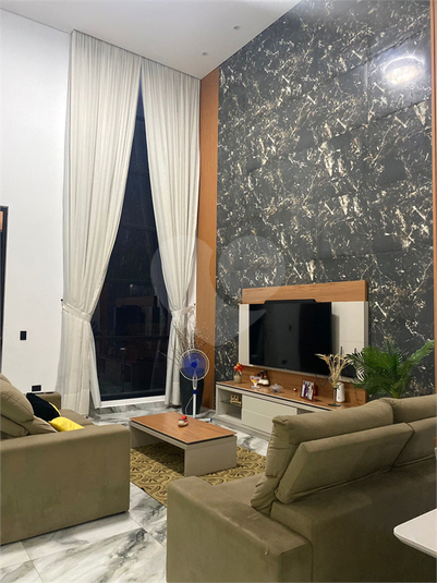 Foto REO1113828