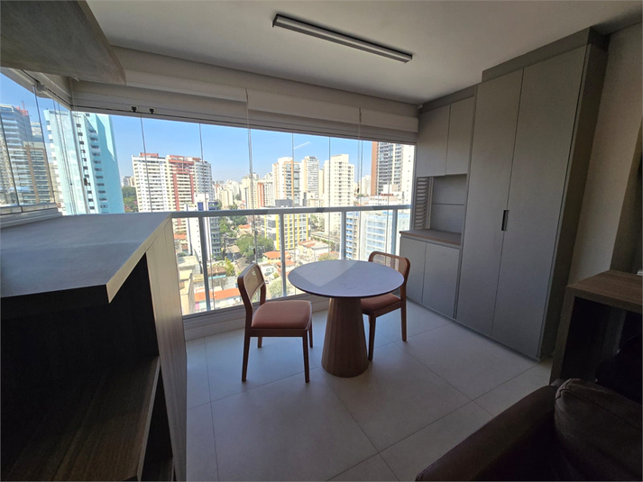 Foto REO1113830