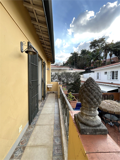 Foto REO1113835