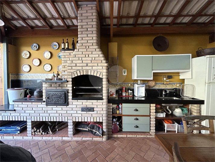 Foto REO1113835