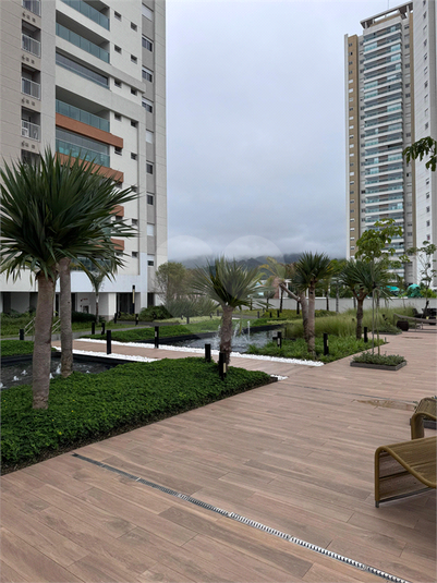 Foto REO1113843