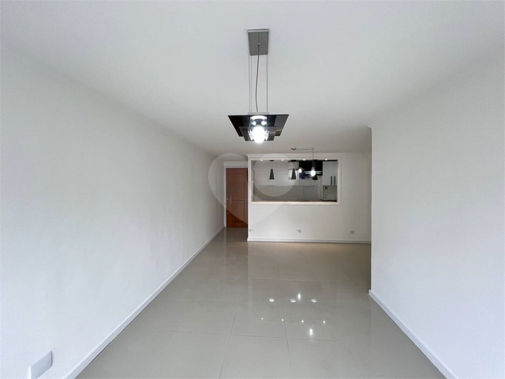 Foto REO1113844