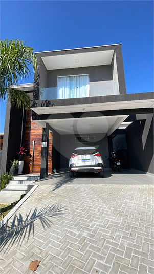 Foto REO1113848