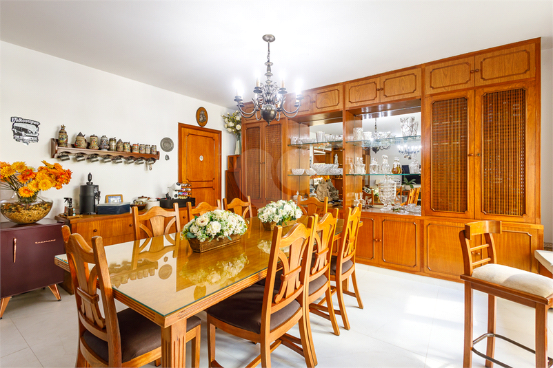 Foto REO1113858
