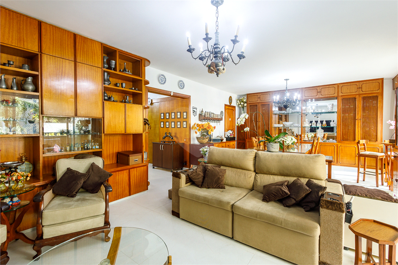 Foto REO1113858