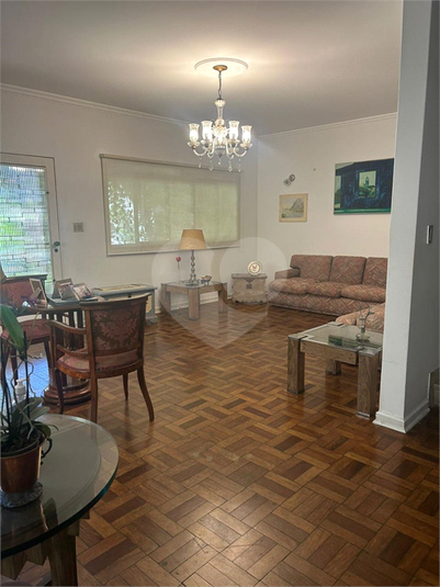Foto REO1113859