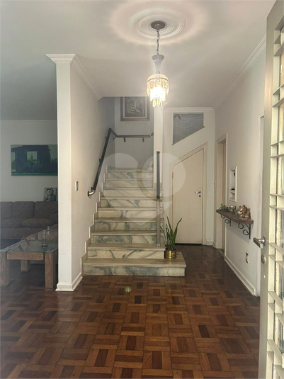 Foto REO1113859