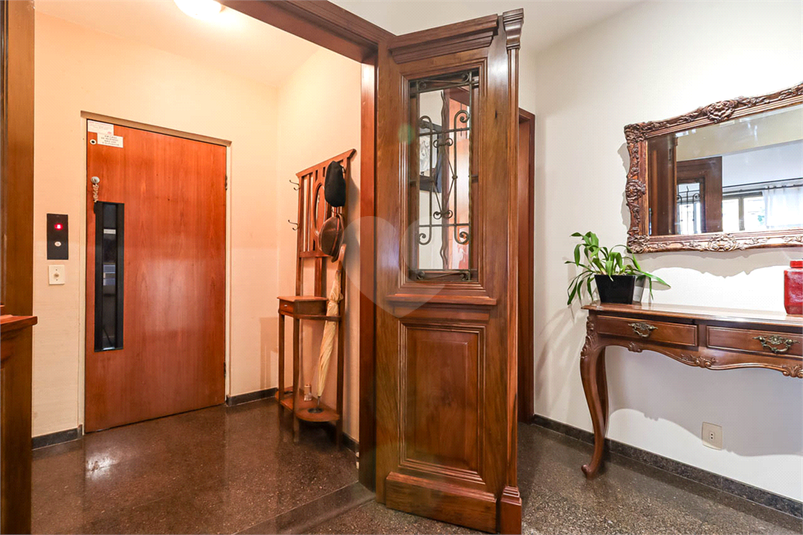 Foto REO1113864