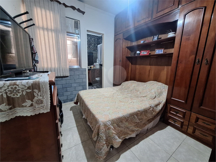 Foto REO1113866