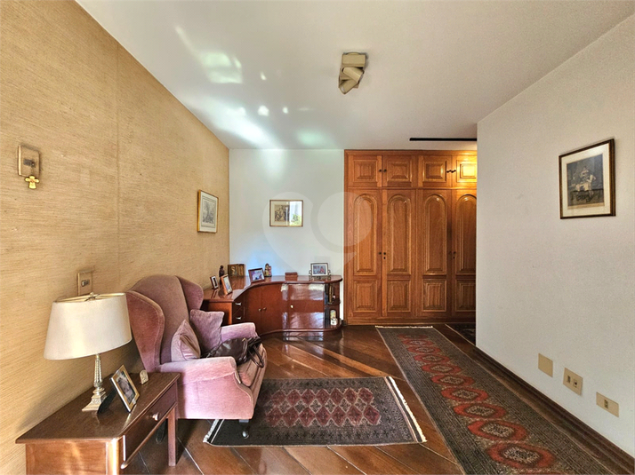 Foto REO1113881