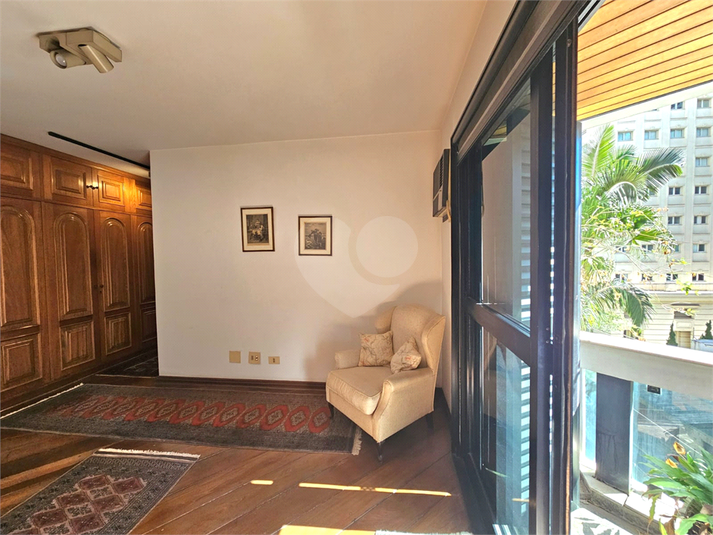 Foto REO1113881