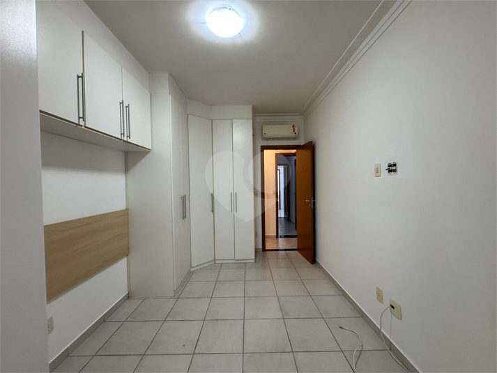 Foto REO1113886