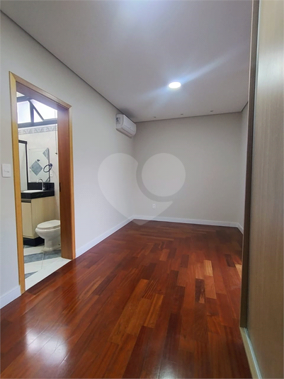 Foto REO1113894