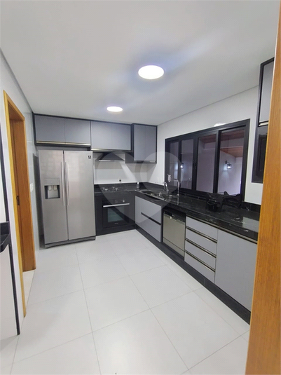 Foto REO1113894