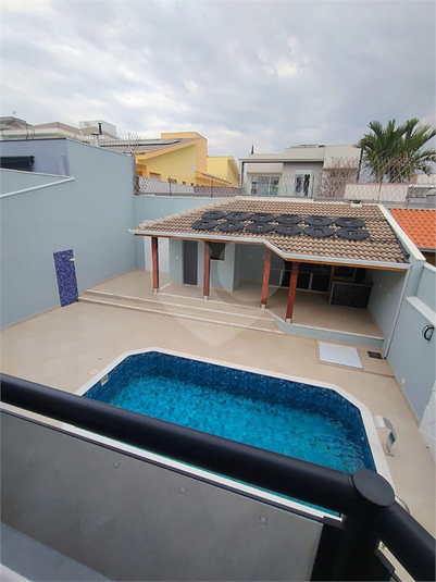 Foto REO1113894