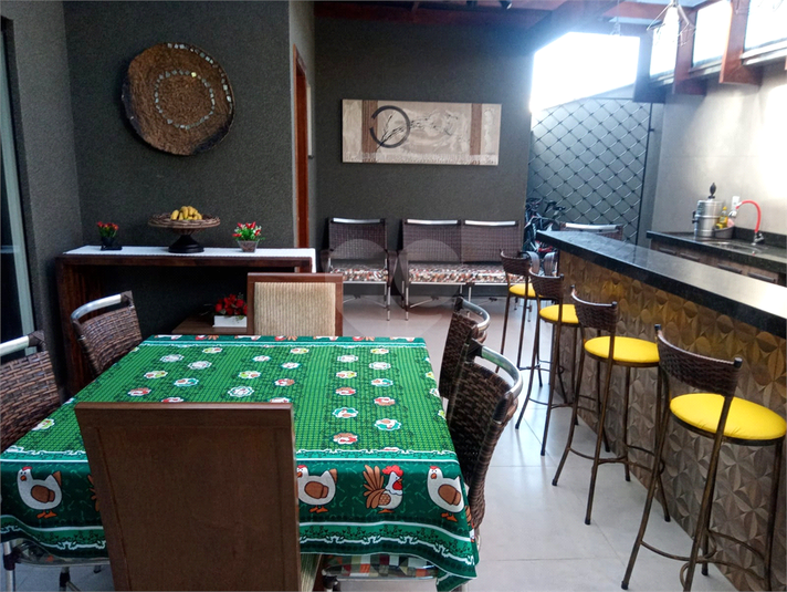 Foto REO1113904