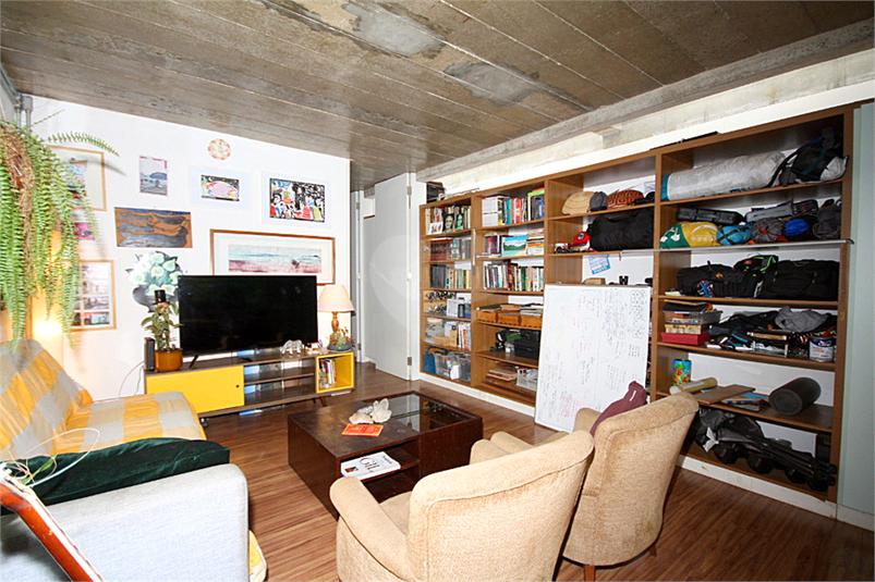 Foto REO1113928