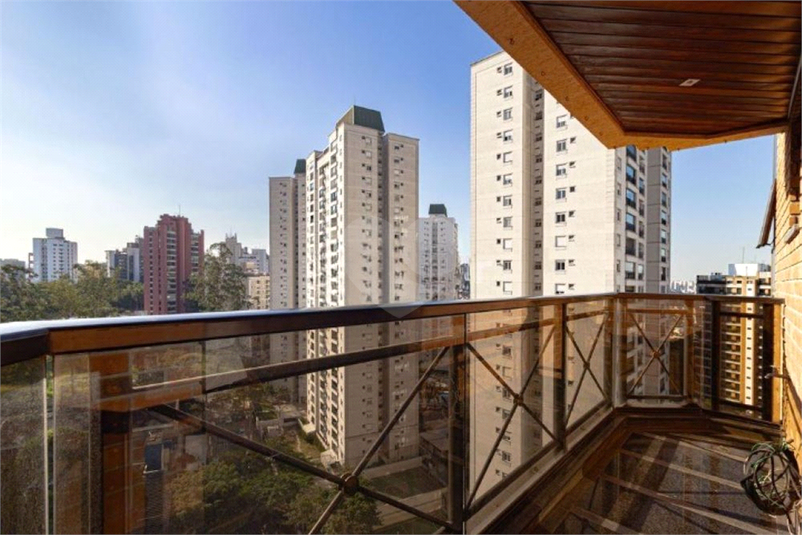 Foto REO1113929