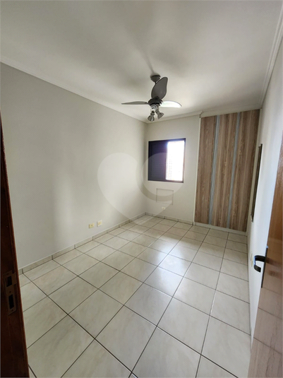 Foto REO1113930