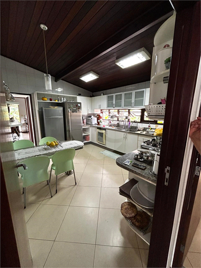 Foto REO1113936
