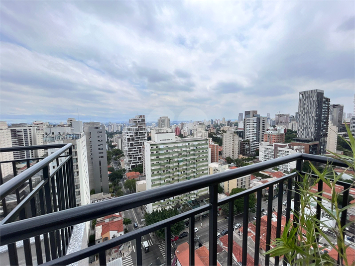 Foto REO1113937
