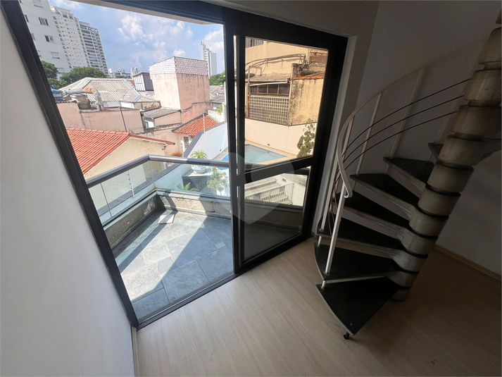Foto REO1113956