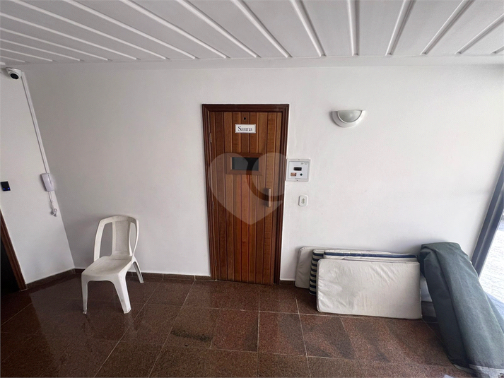 Foto REO1113956