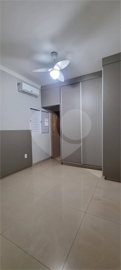 Foto REO1113957