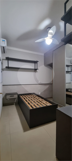 Foto REO1113957