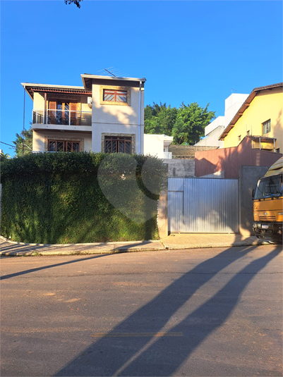 Foto REO1113965