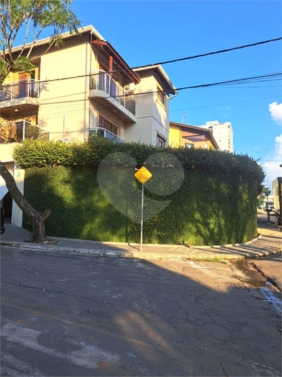 Foto REO1113965