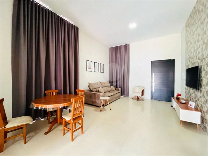 Foto REO1113969